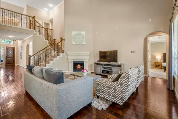 $560,000 | 6815 Cottonwood Crest Lane, Katy, TX 77493