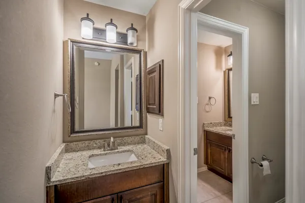 $560,000 | 6815 Cottonwood Crest Lane, Katy, TX 77493