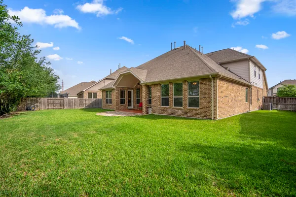 $560,000 | 6815 Cottonwood Crest Lane, Katy, TX 77493