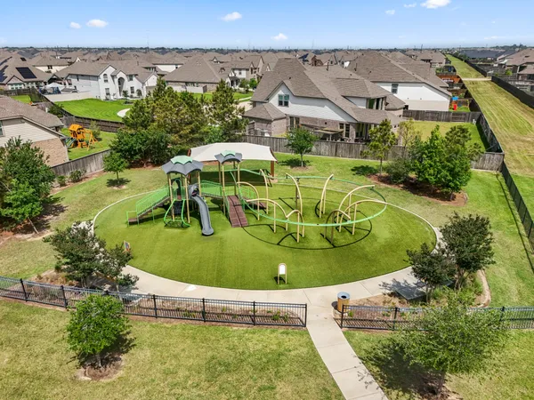 $560,000 | 6815 Cottonwood Crest Lane, Katy, TX 77493