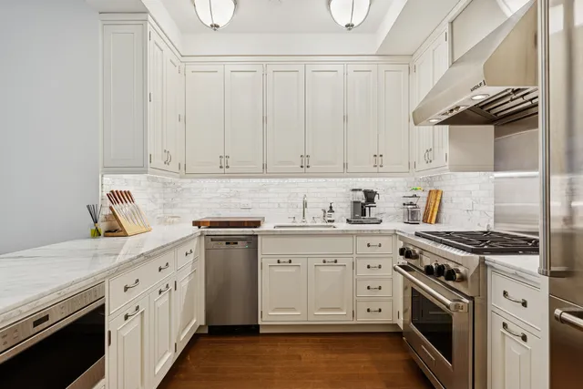 $3,200,000 | 160 West 12th Street, Unit 32 | West Village