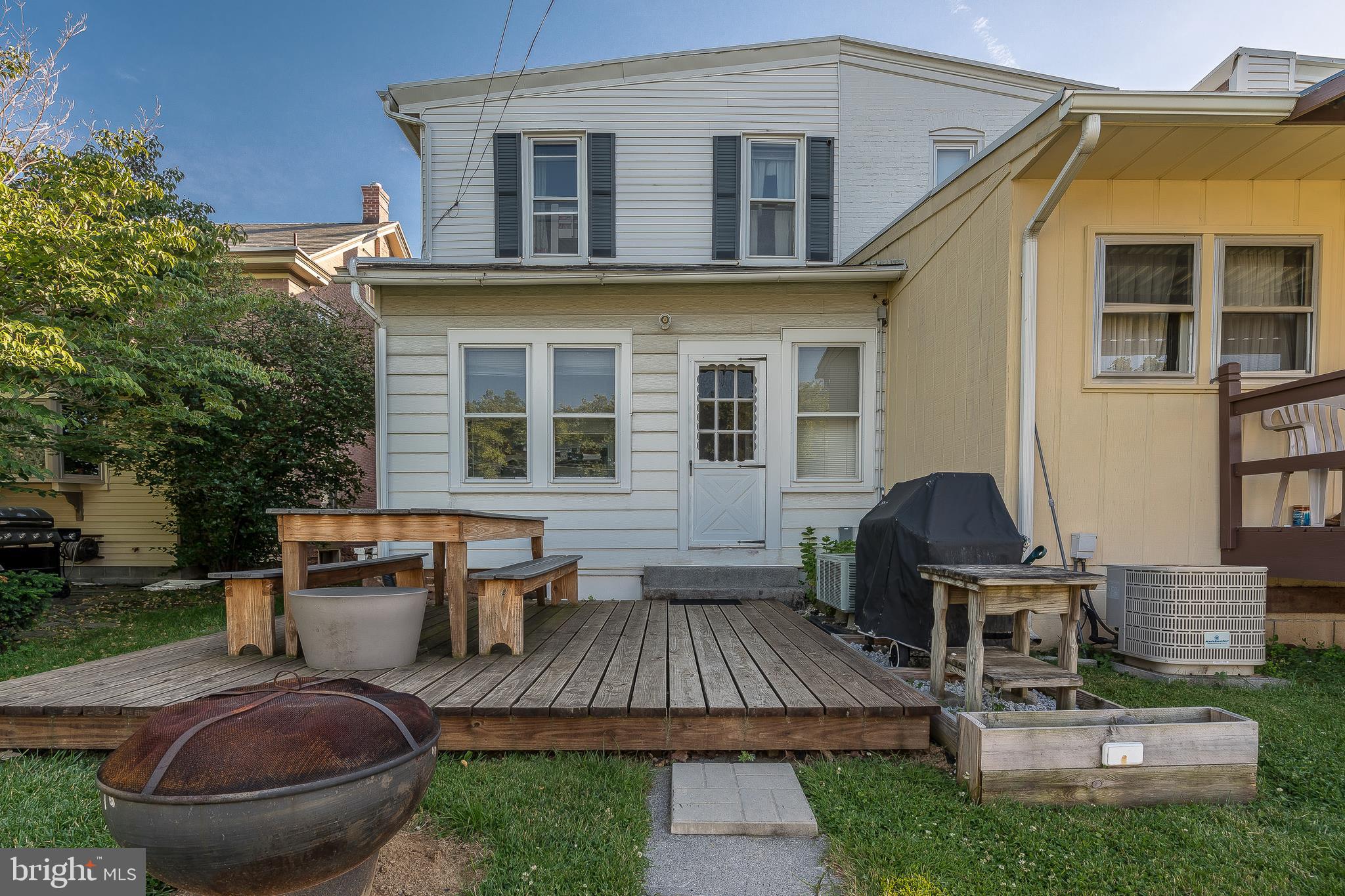 507 Walnut Street Denver, PA 17517 - Photo 4 of 26 Back of House
