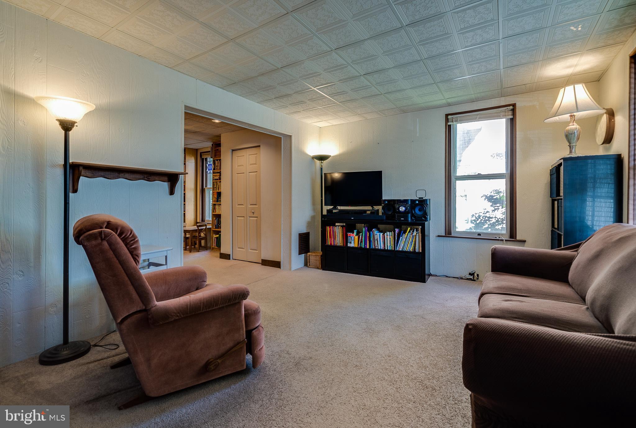 507 Walnut Street Denver, PA 17517 - Photo 8 of 26 Living Room
