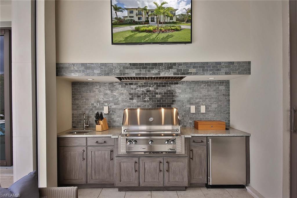 3400 Crayton Road Naples, FL 34103 - Photo 21 of 25 Gallery Image 21