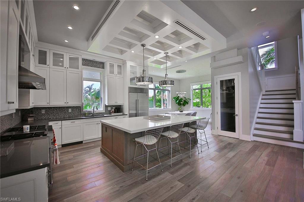 3400 Crayton Road Naples, FL 34103 - Photo 4 of 25 Gallery Image 4