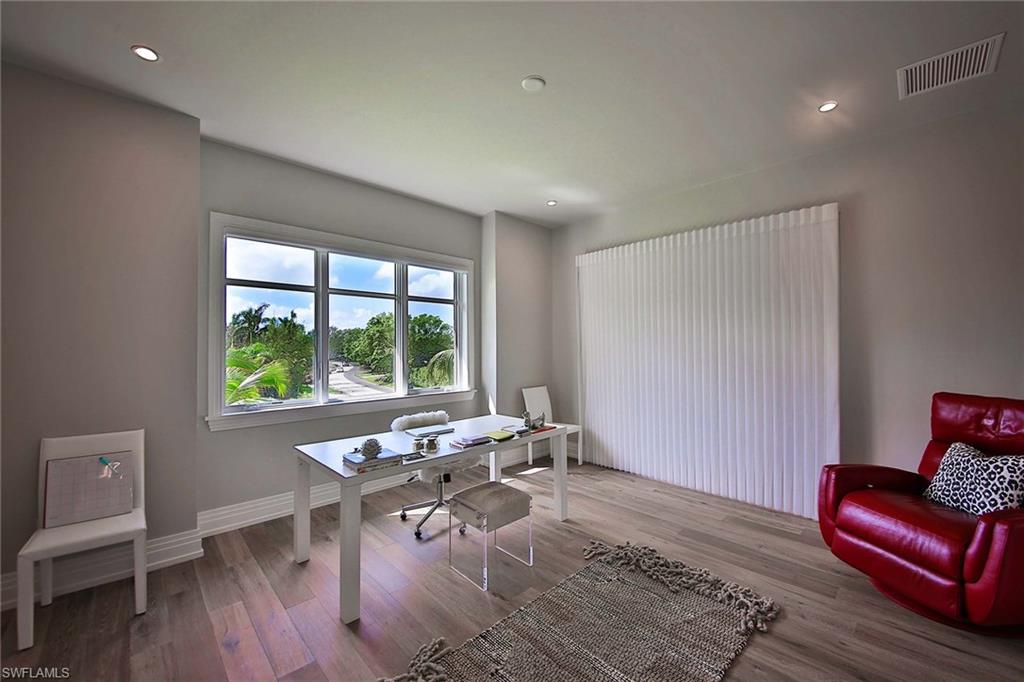 3400 Crayton Road Naples, FL 34103 - Photo 10 of 25 Gallery Image 10