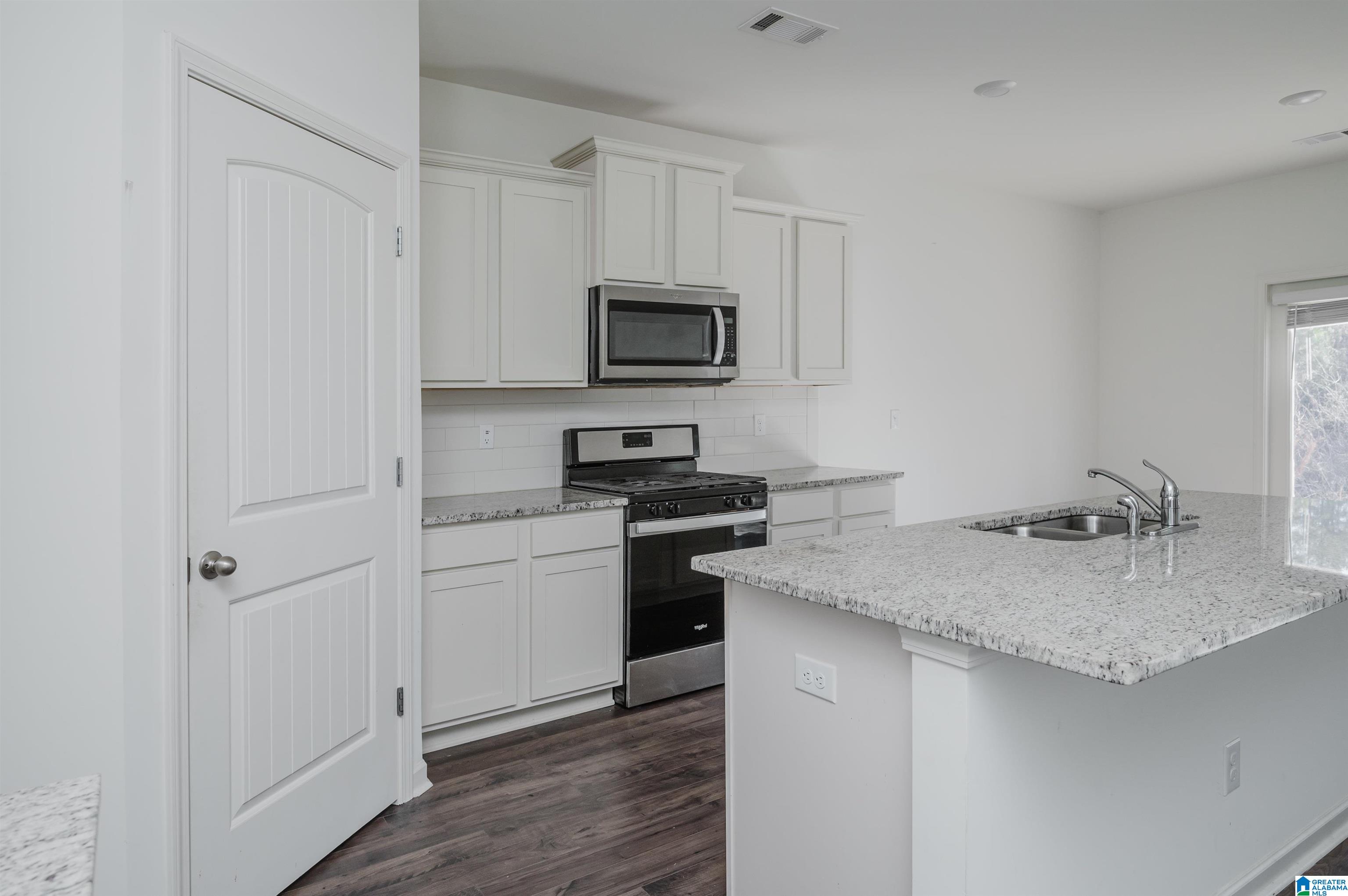 209 Park Crest Run Alabaster, AL 35007 - Photo 16 of 56
