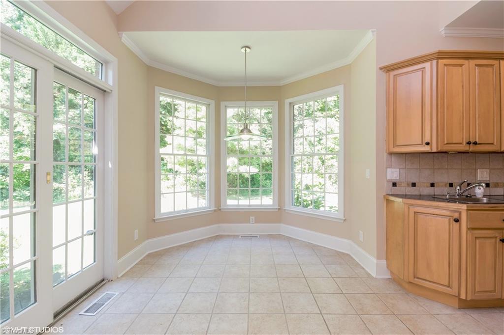 3610 Willow Ridge Lane Winston-Salem, NC 27105 - Photo 6 of 20 Gallery Image 6