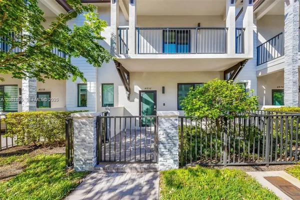 $639,000 | 4856 Northwest 83rd Pass, Doral, FL 33166