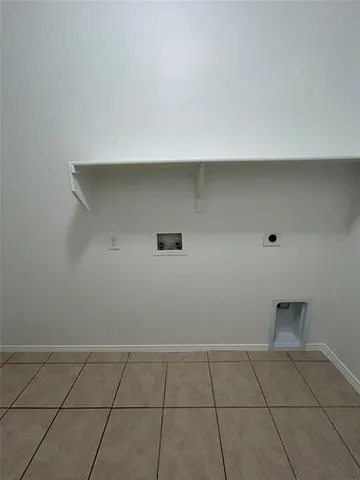 $2,295 | 5821 Mirror Ridge Drive, Fort Worth, TX 76179