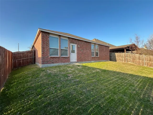$2,295 | 5821 Mirror Ridge Drive, Fort Worth, TX 76179