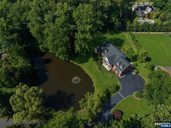 $2,999,000 | 60 Brookside Drive, Upper Saddle River, NJ 07458