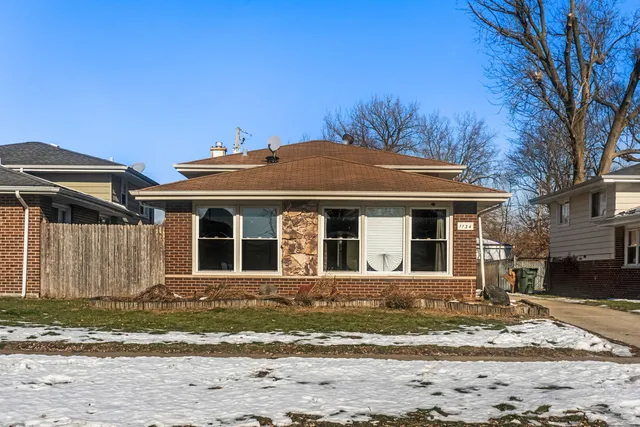 $155,000 | 1134 East 152nd Street, Dolton, IL 60419