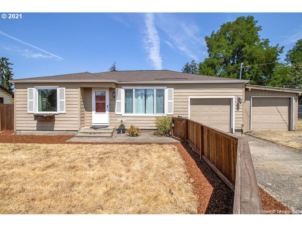 5234 B Street Springfield, OR 97478 - Photo 2 of 31