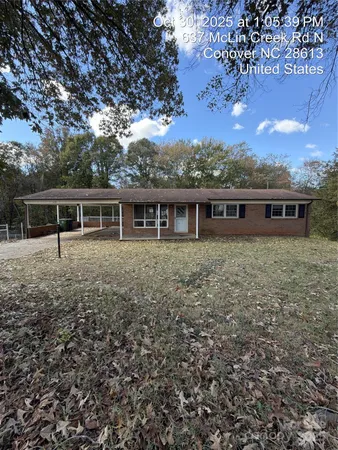 front view of house with a yard