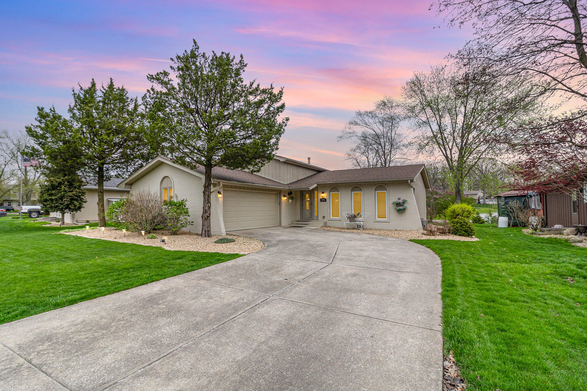 8581 Mathews Street Crown Point, IN 46307 - Photo 1 of 36 2038x1359