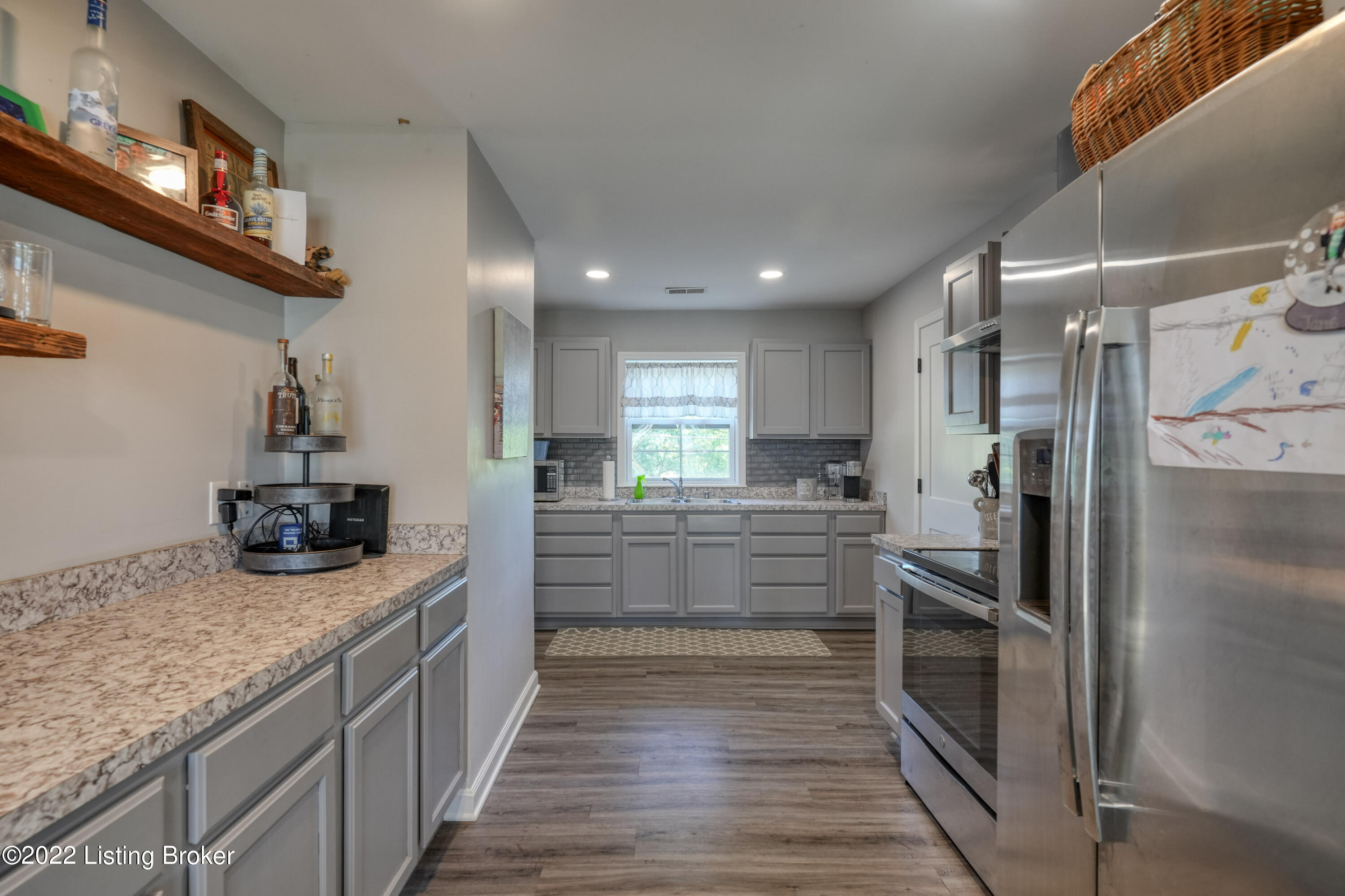 5629 Juniper Beach Road Prospect, KY 40059 - Photo 12 of 35 Updated kitchen