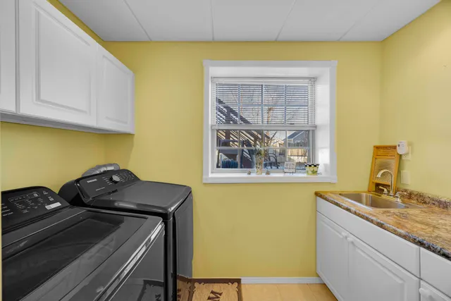 $349,900 | 822 Seminole Drive, Lowell, IN 46356