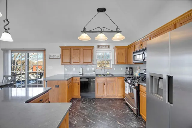 $349,900 | 822 Seminole Drive, Lowell, IN 46356