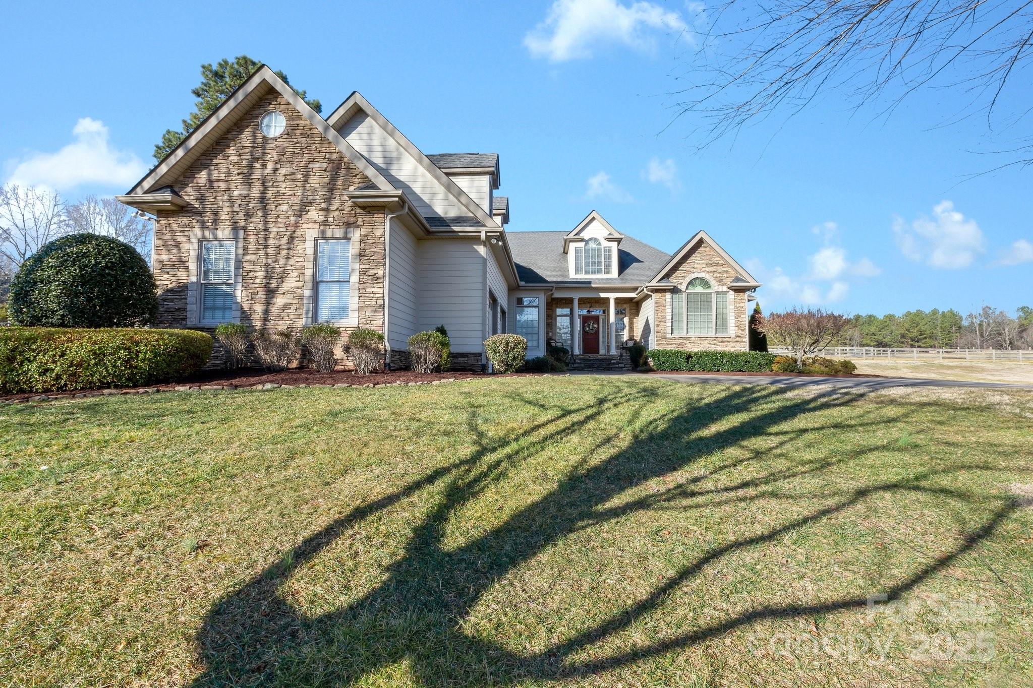 1188 South Barton Road Taylors, SC 29687 - Photo 2 of 48 Gallery Image 2