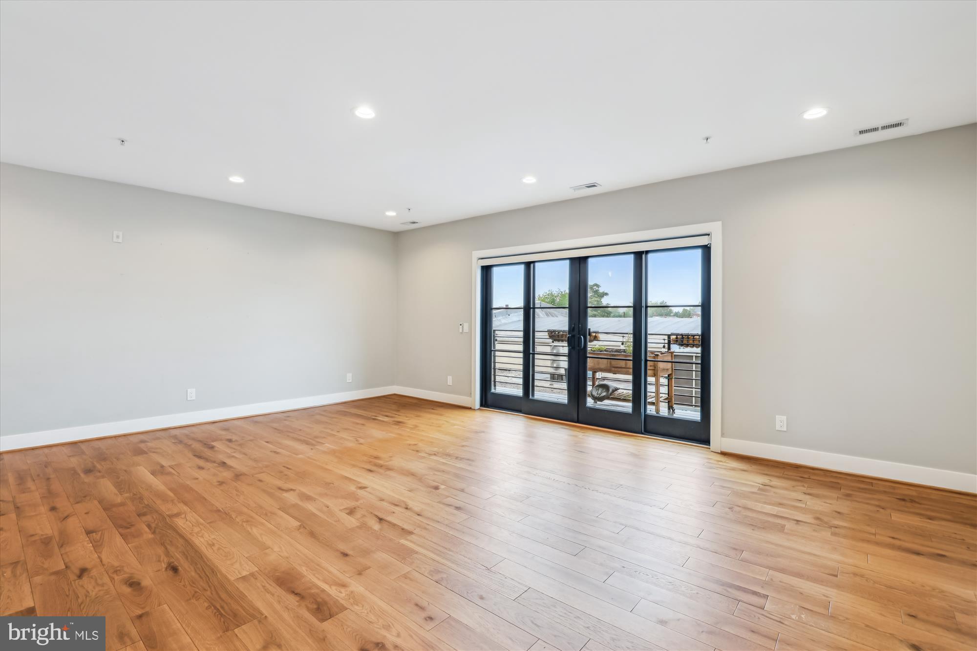 1844 3rd Street Northwest, Unit 303 Washington, DC 20001 - Photo 5 of 35 Living Room 2