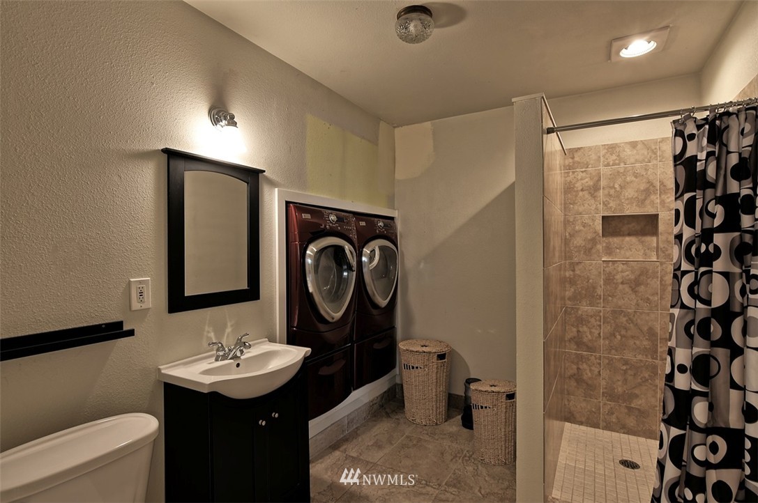 17326 Meadowdale Beach Road Edmonds, WA 98026 - Photo 13 of 20 Gallery Image 13