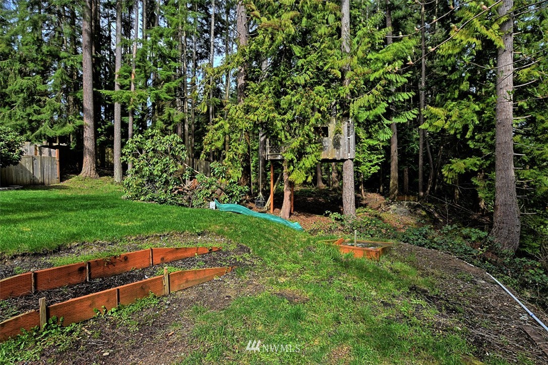 17326 Meadowdale Beach Road Edmonds, WA 98026 - Photo 18 of 20 Gallery Image 18