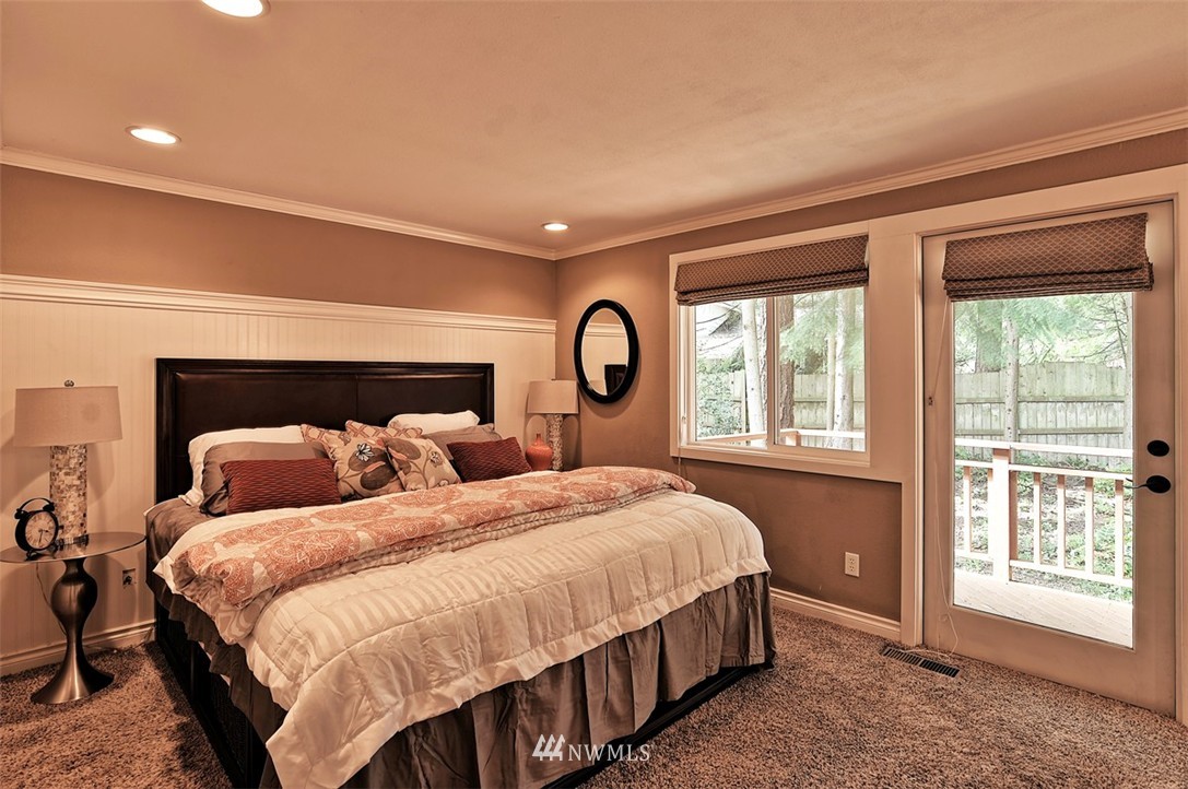 17326 Meadowdale Beach Road Edmonds, WA 98026 - Photo 7 of 20 Gallery Image 7