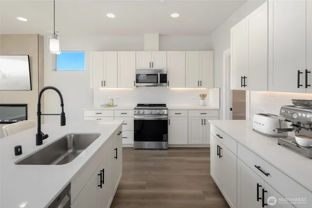 $891,900 | 13325 Southeast 238th Place, Unit 15, Kent, WA 98042