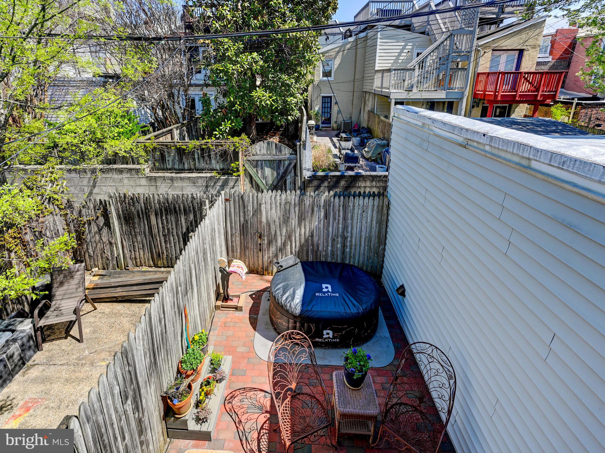 325 South Castle Street Baltimore, MD 21231 - Photo 27 of 31 a view of deck with patio