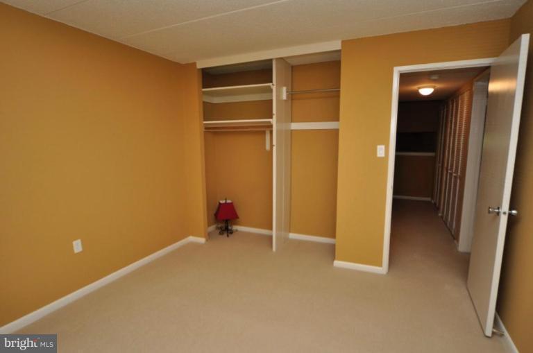 2104 Green Watch Way, Unit 11/101 Reston, VA 20191 - Photo 3 of 17 Bedroom #1
