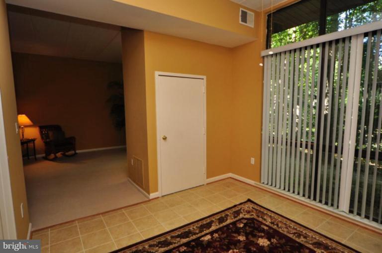 2104 Green Watch Way, Unit 11/101 Reston, VA 20191 - Photo 4 of 17 Living Room/Dining Room