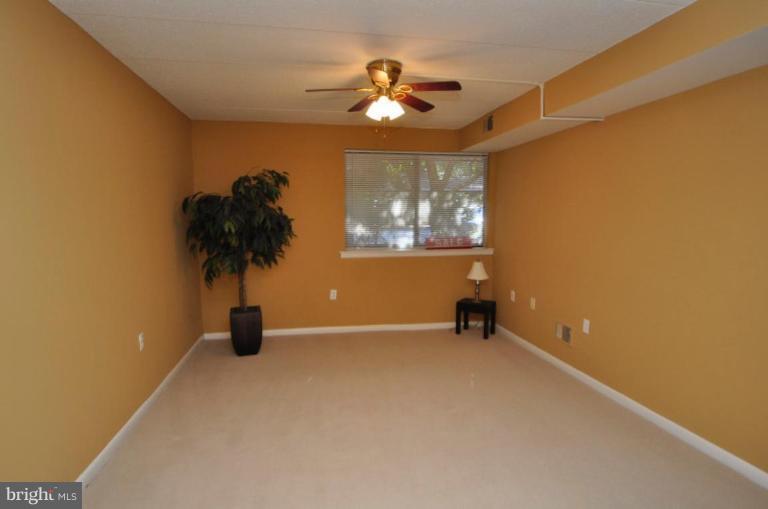 2104 Green Watch Way, Unit 11/101 Reston, VA 20191 - Photo 9 of 17 Master Bedroom