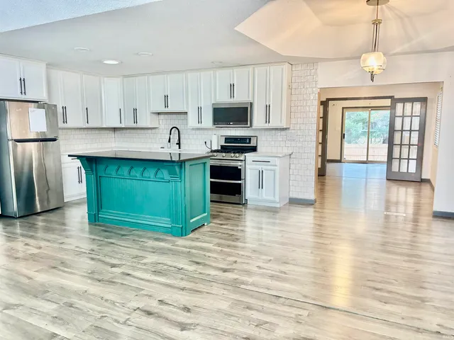 $367,000 | 304 Georgian Lane, Logansport, IN 46947