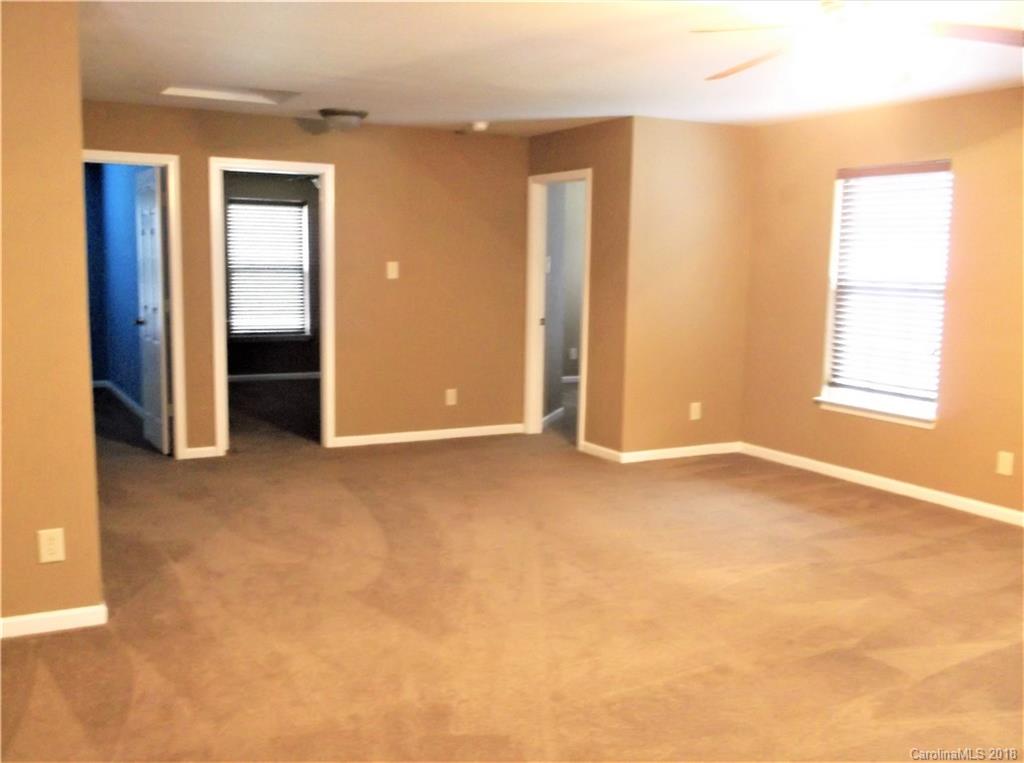 8612 Rockmoor Ridge Road Charlotte, NC 28215 - Photo 14 of 24 Gallery Image 14