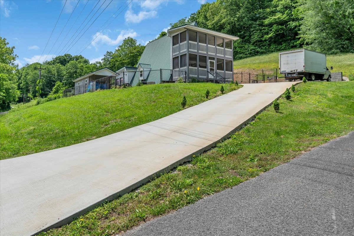 475 Lost Creek Road Lynchburg, TN 37352 - Photo 34 of 34 a front view of a house with a yard