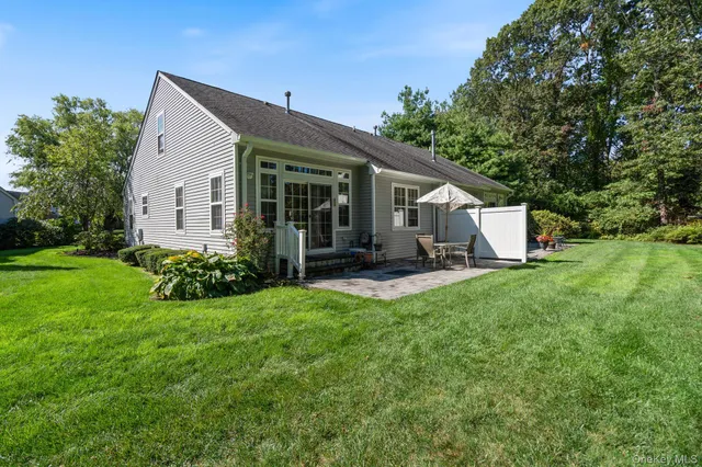 $469,999 | 10 Gettysburg Drive, Port Jefferson Station, NY 11776