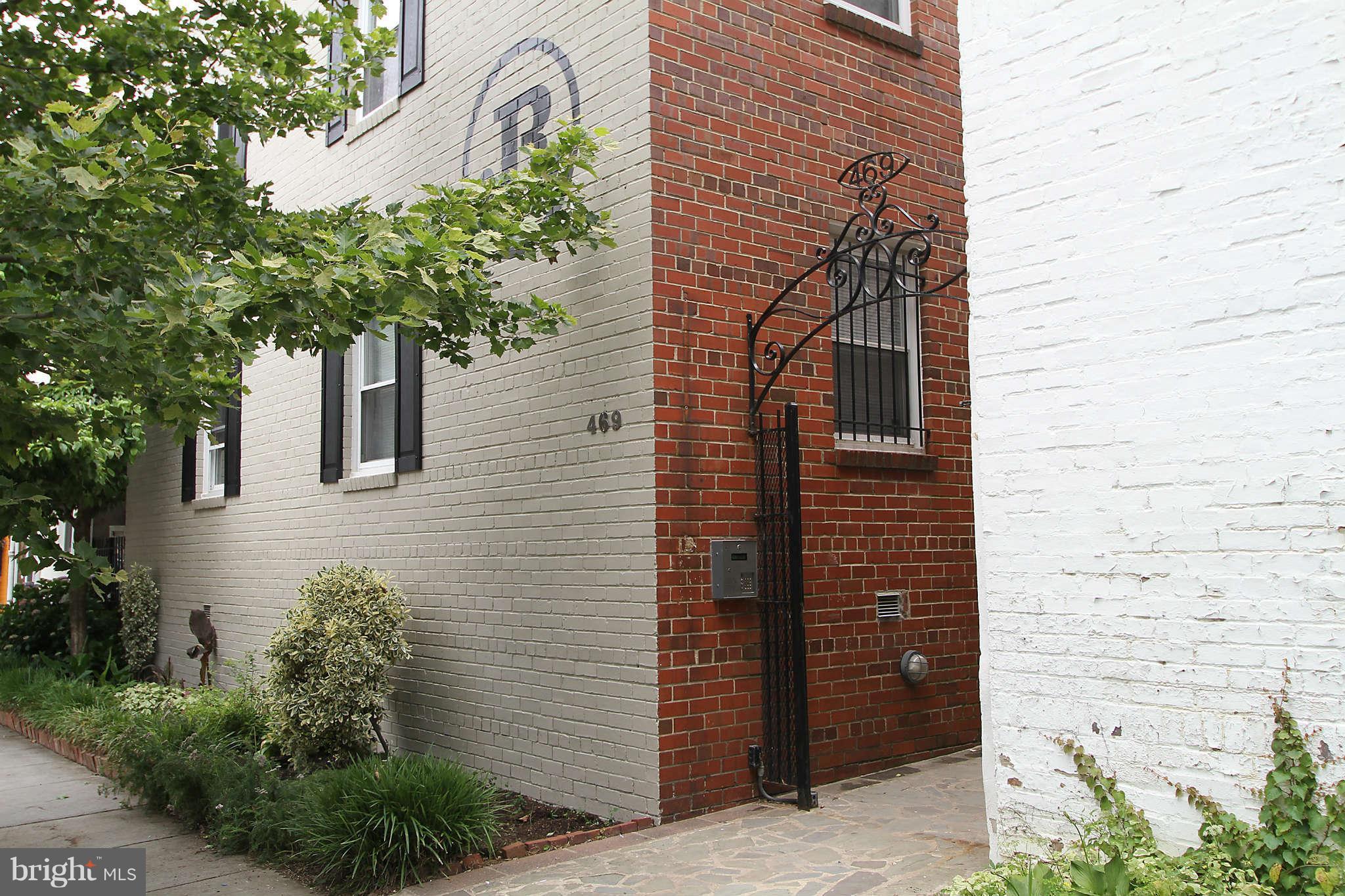 469 Ridge Street Northwest, Unit 2 Washington, DC 20001 - Photo 27 of 29 Exterior (Front)