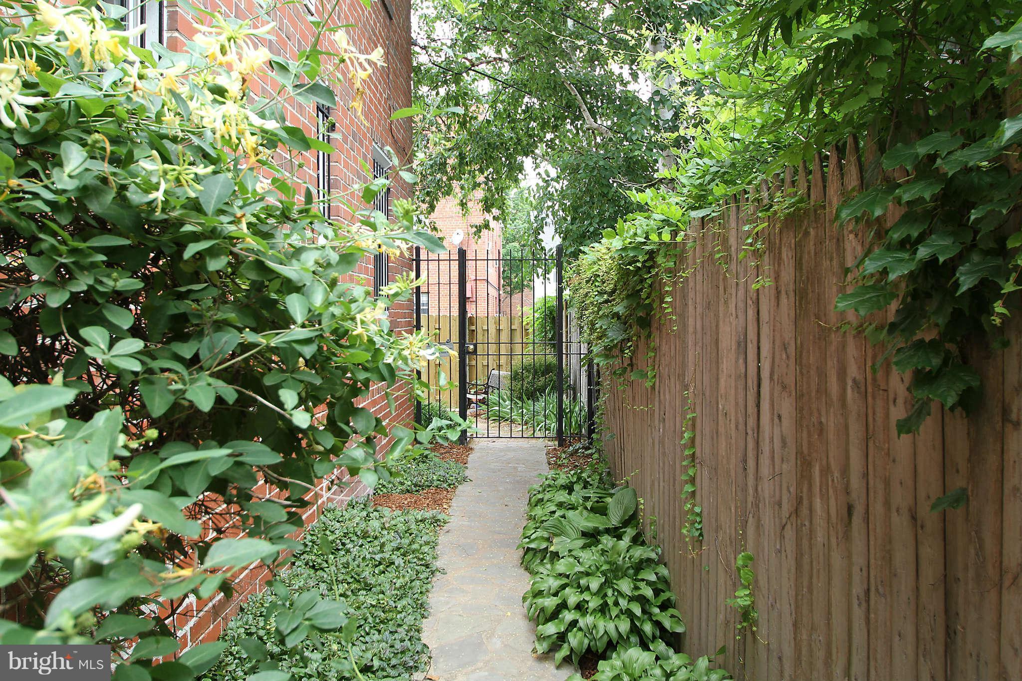 469 Ridge Street Northwest, Unit 2 Washington, DC 20001 - Photo 29 of 29 Exterior (General)