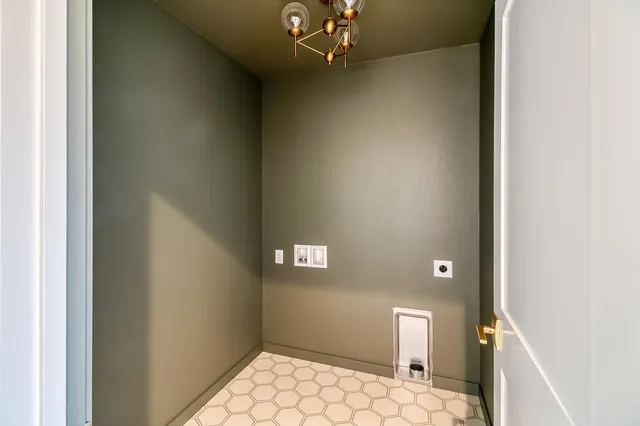 $379,930 | 6865 32nd Street South, Fargo, ND 58104