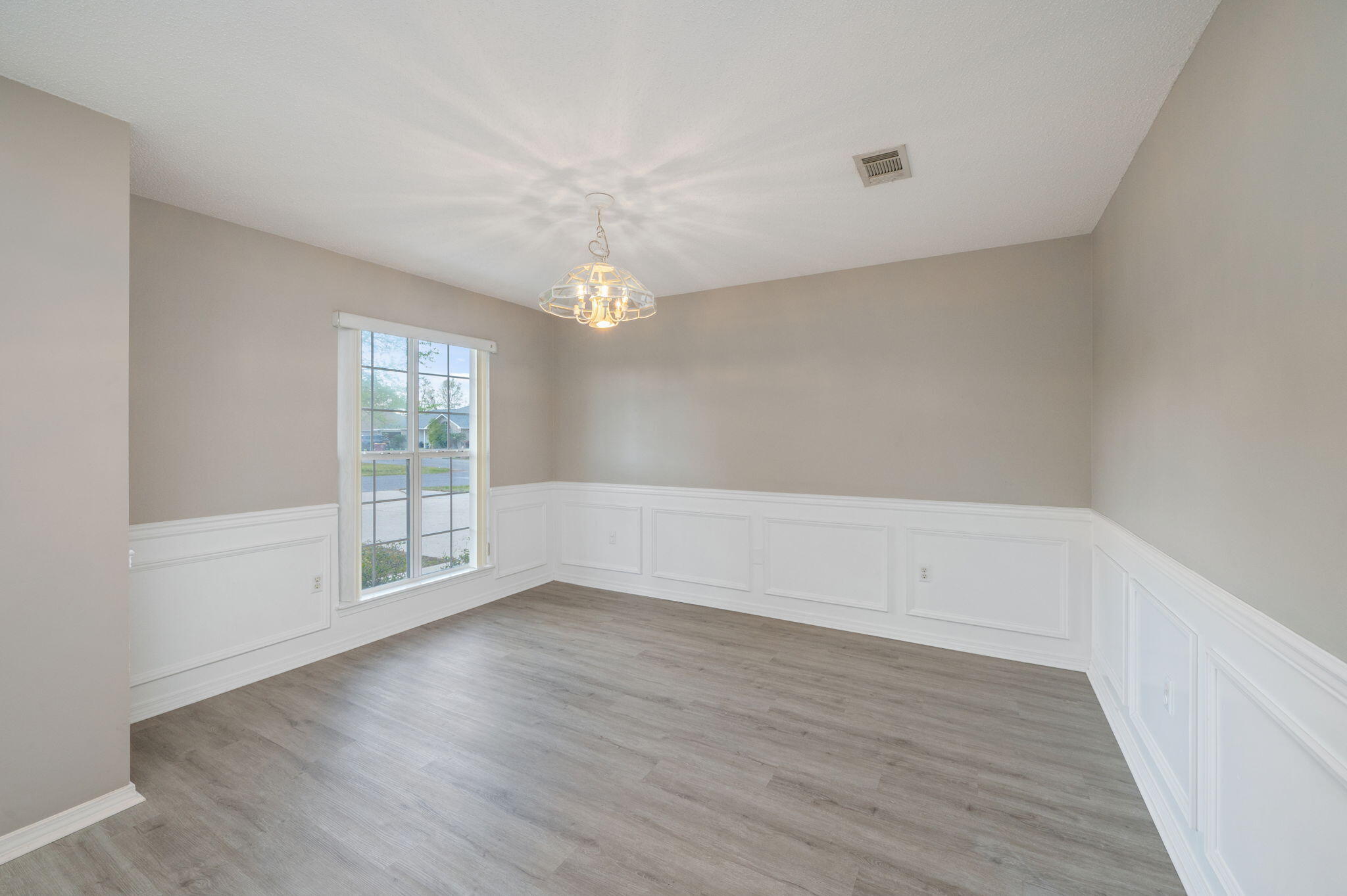 654 Brunson Street Crestview, FL 32536 - Photo 7 of 51 7-web-or-mls-654-brunson-st