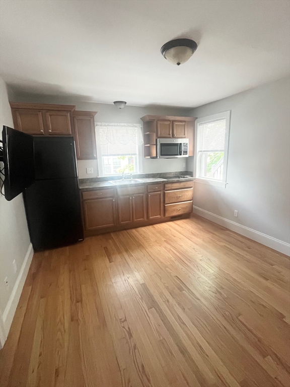 164 Ash Street, Unit 2 Waltham, MA 02453 - Photo 2 of 9