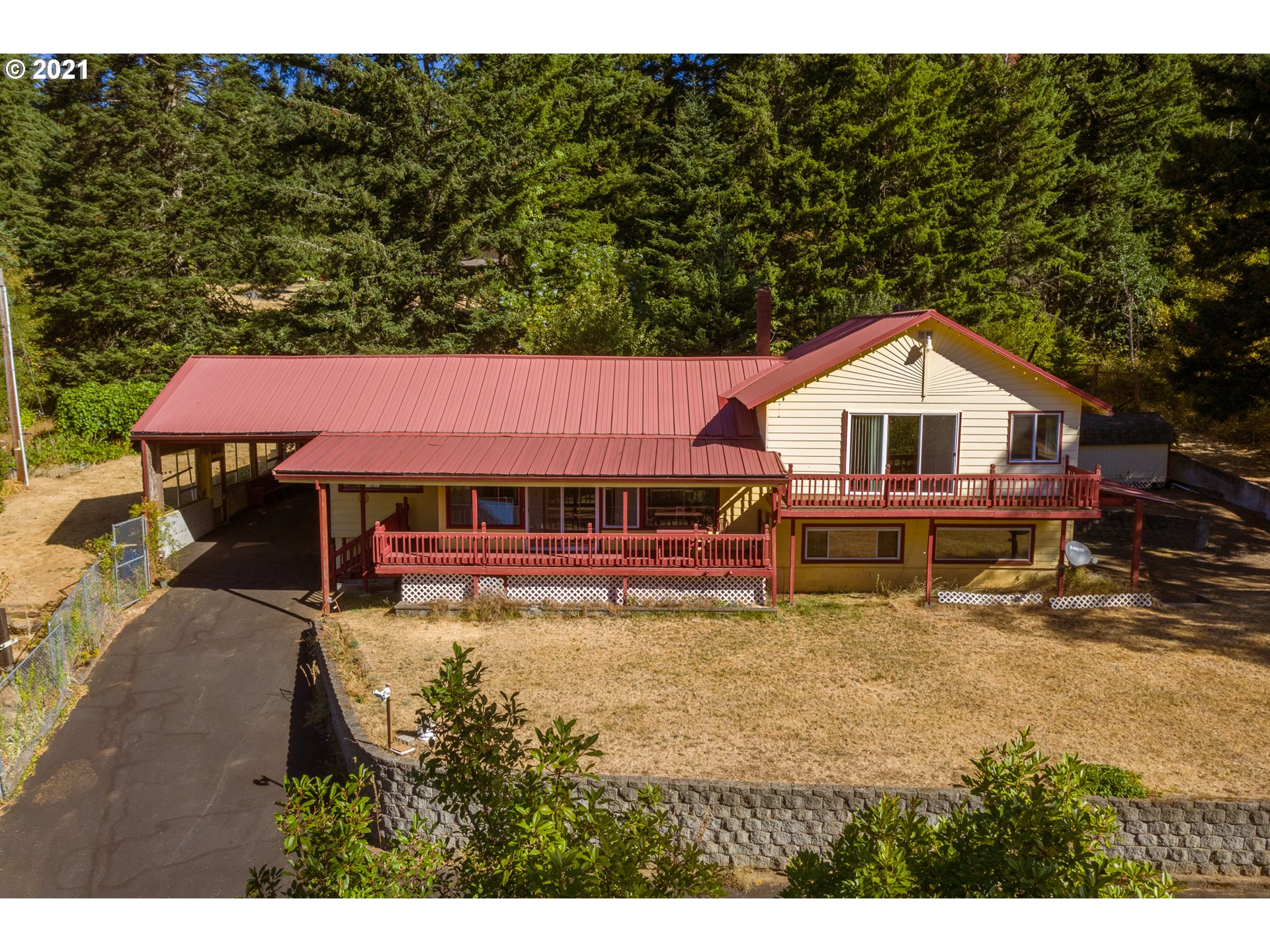 6302 East Loop Road Stevenson, WA 98648 - Photo 1 of 22 Gallery Image 1