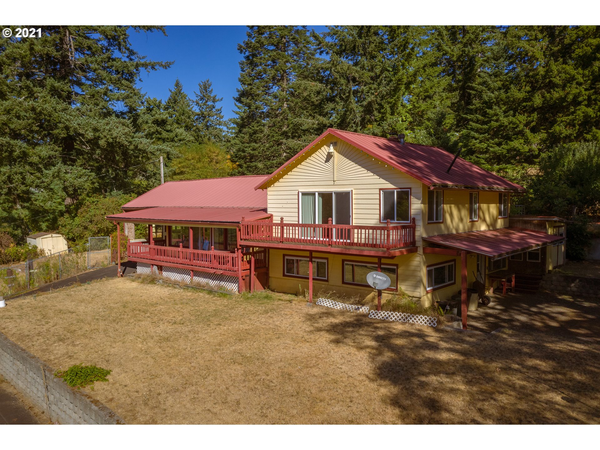 6302 East Loop Road Stevenson, WA 98648 - Photo 2 of 22 Gallery Image 2