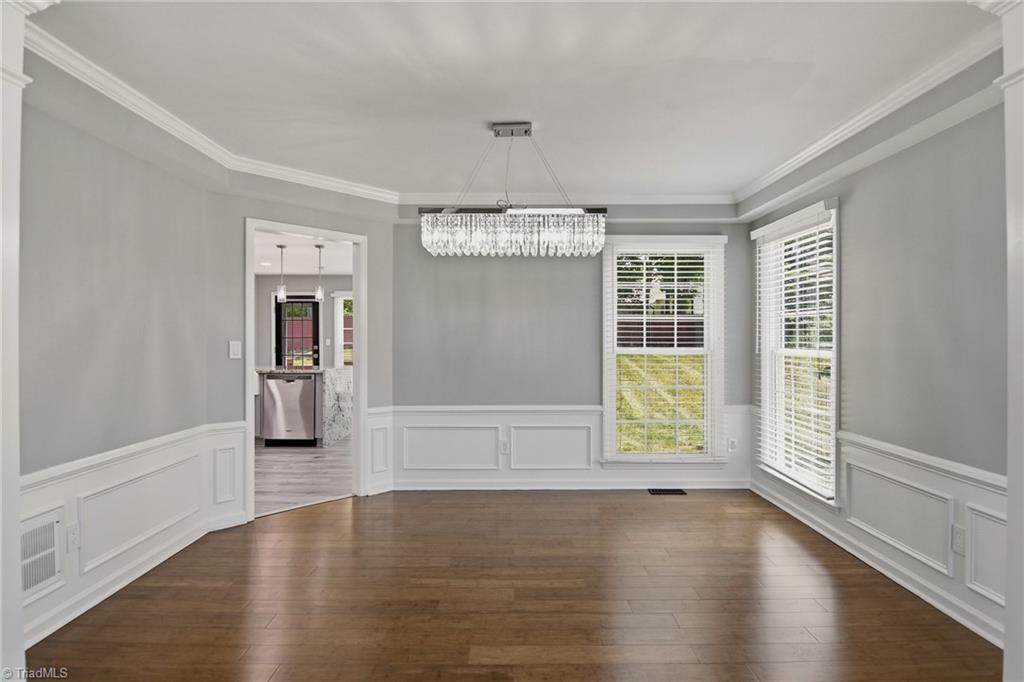 1406 Spring Tree Court High Point, NC 27265 - Photo 6 of 35