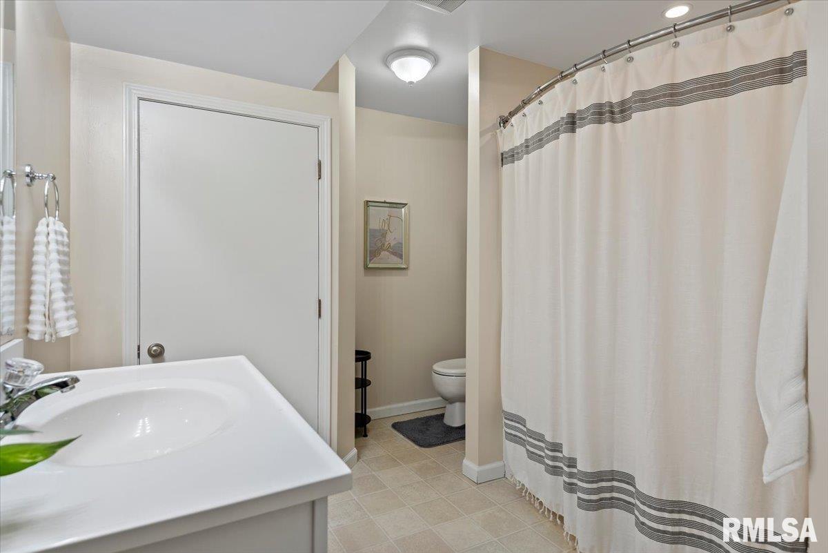 2806 Haggard Drive Springfield, IL 62711 - Photo 25 of 41 Gallery Image 25