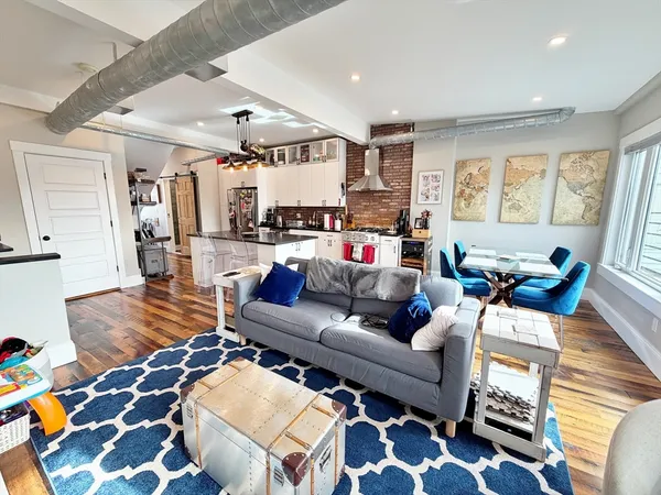 $4,600 | 63 Marion Street, Unit 2, Boston, MA 02128