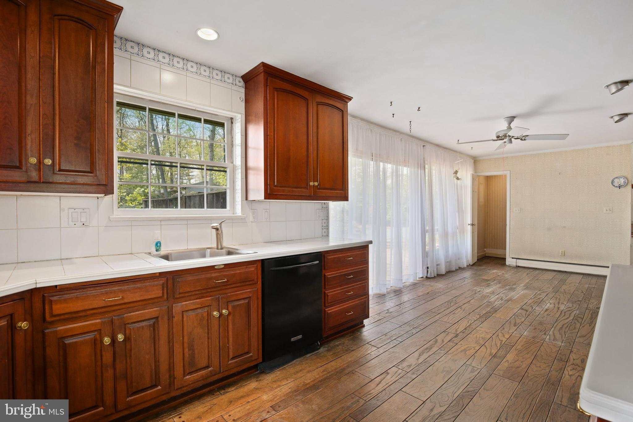 14816 Claude Lane Silver Spring, MD 20905 - Photo 13 of 52