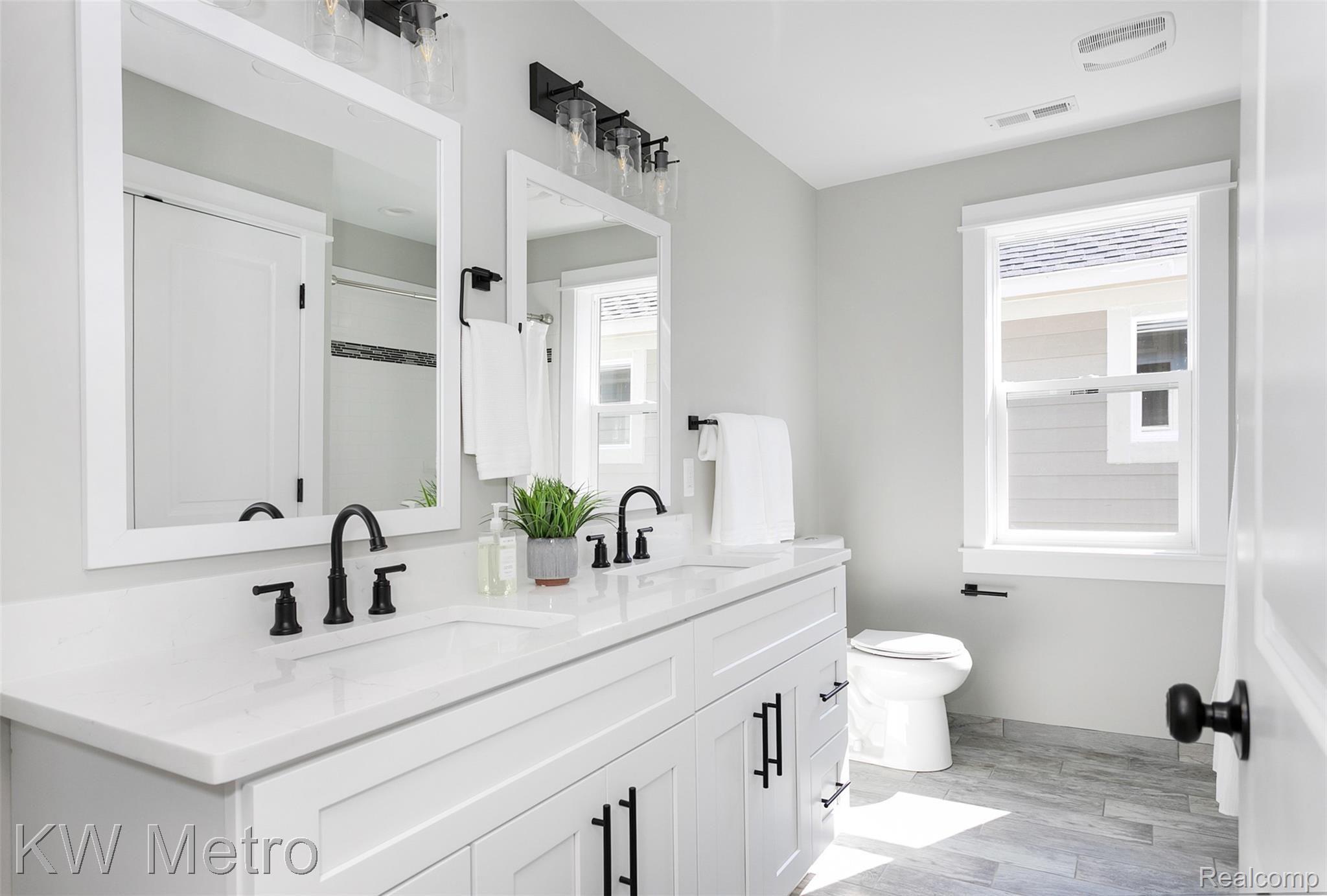 4107 Highfield Road Royal Oak, MI 48073 - Photo 38 of 43 Highfield-36.jpg