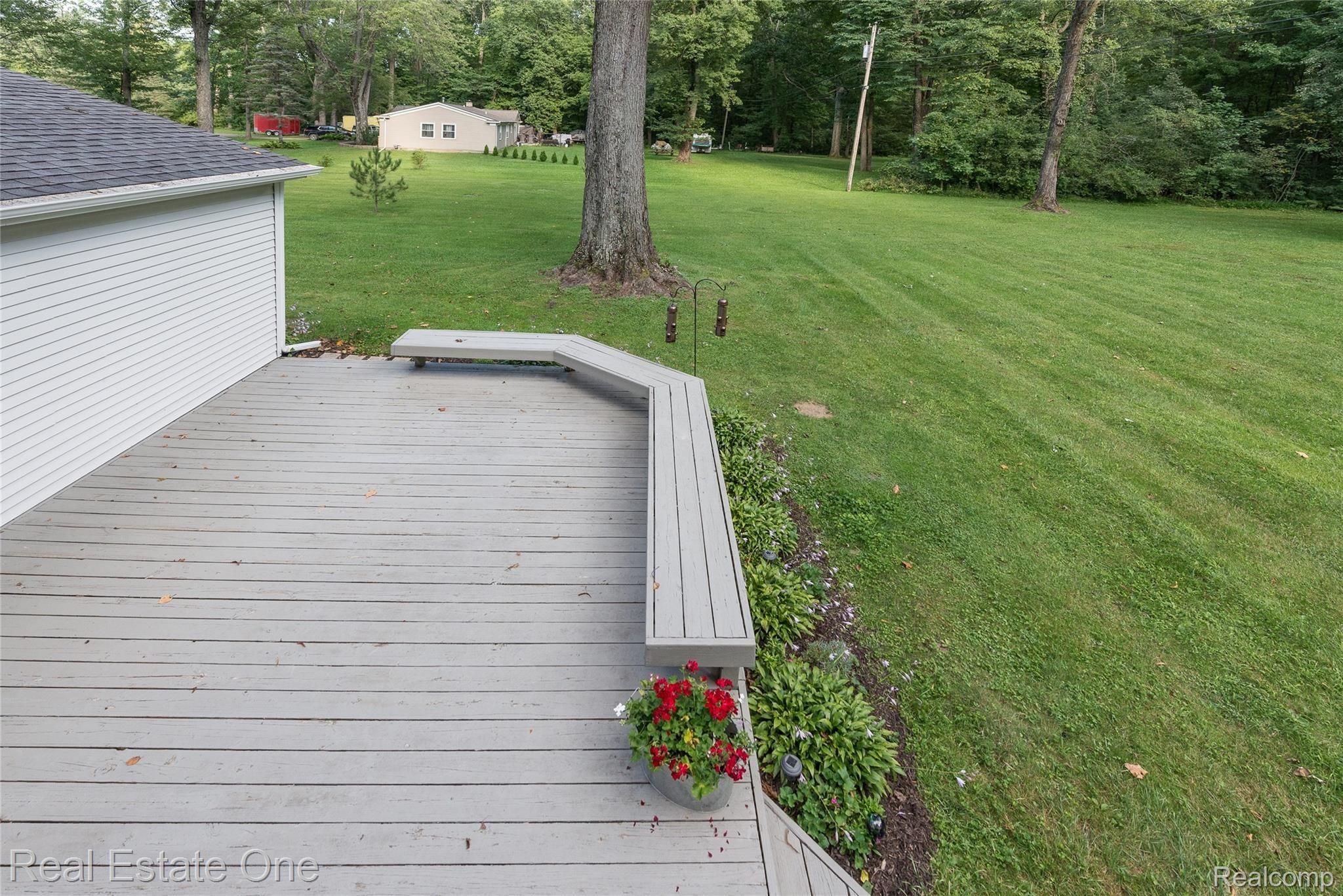 5330 Golf Club Road Howell, MI 48843 - Photo 23 of 61 DSC_48.jpg